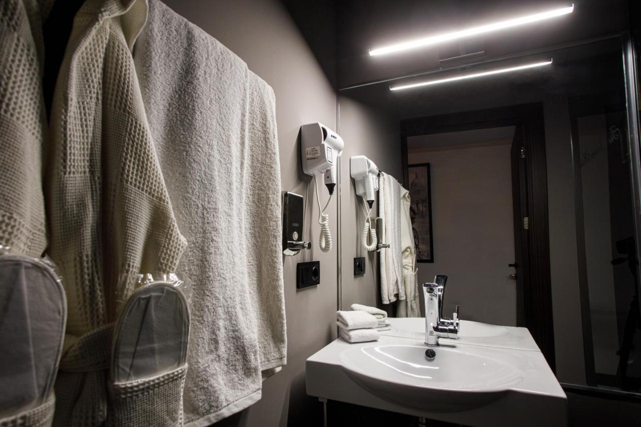 The Phoenix Boutique Hotel Jerevan Eksteriør billede